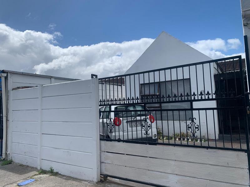 3 Bedroom Property for Sale in Rocklands Western Cape